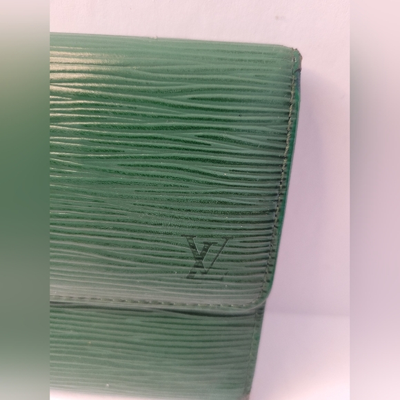 Louis Vuitton LV Epi Leather Long Sarah Wallet - Picture 2 of 7
